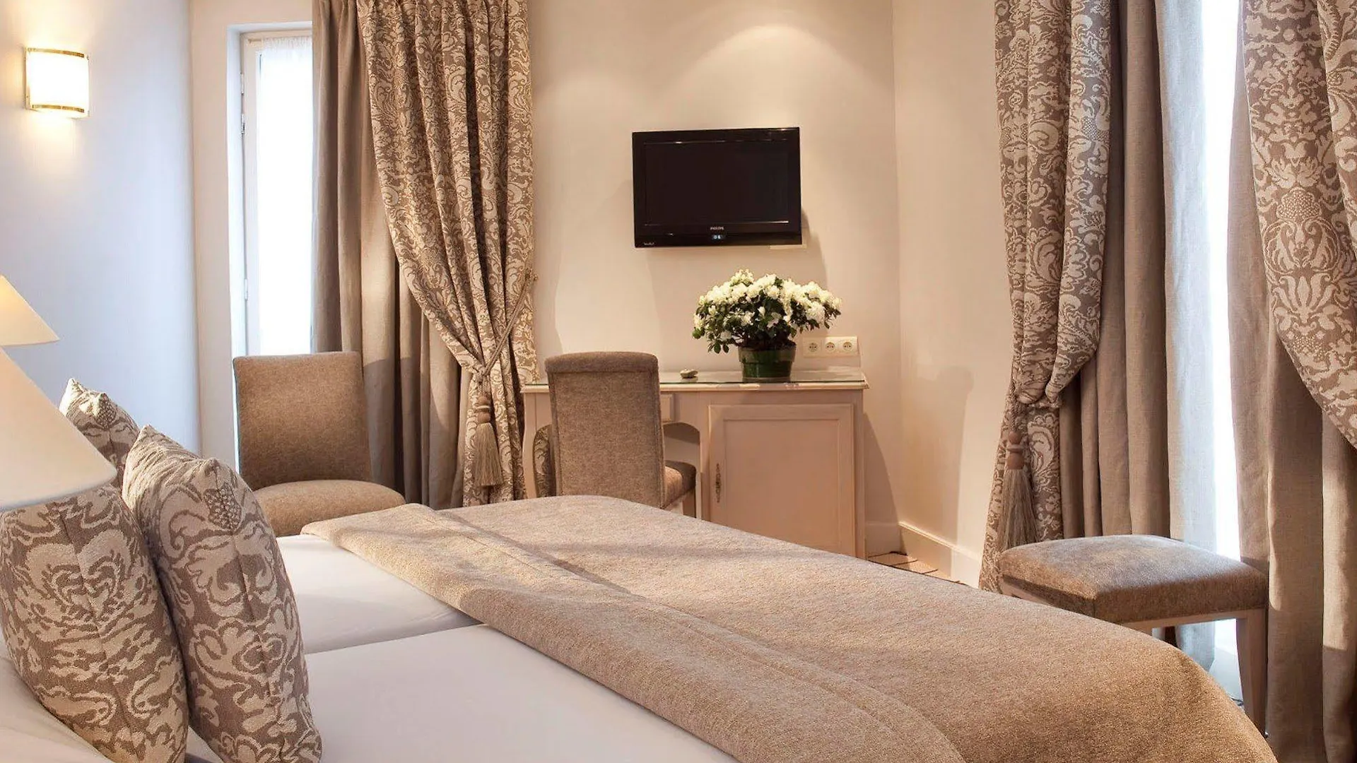 Le Friedland Hotel